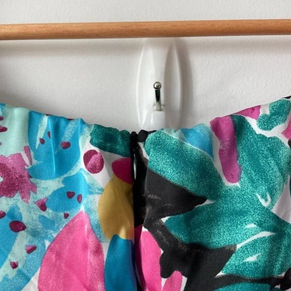 Zara Floral Print Satin Like Jumpsuit Puff Sleeve Size Medium Blogger Fave - Picture 11 of 14